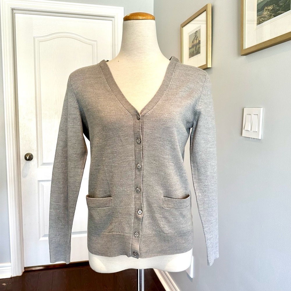 Lord & Taylor Gray Women's Merino Sweater Cardigan - Size M